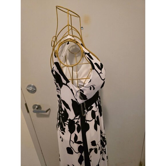 Speechless Black and White Floral Print Women's Dress Medium Sleeveless V-Neck - Picture 11 of 16